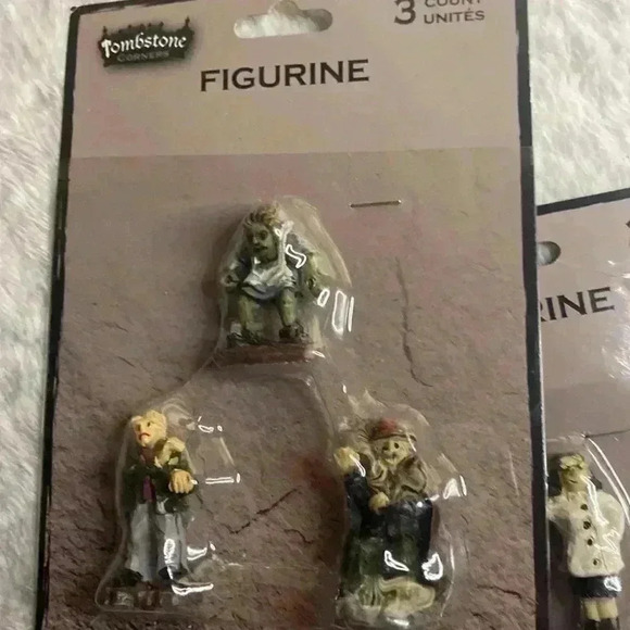 Vintage Lot of 5 of the Tombstone Corners Set Of 3 - Picture 3 of 7